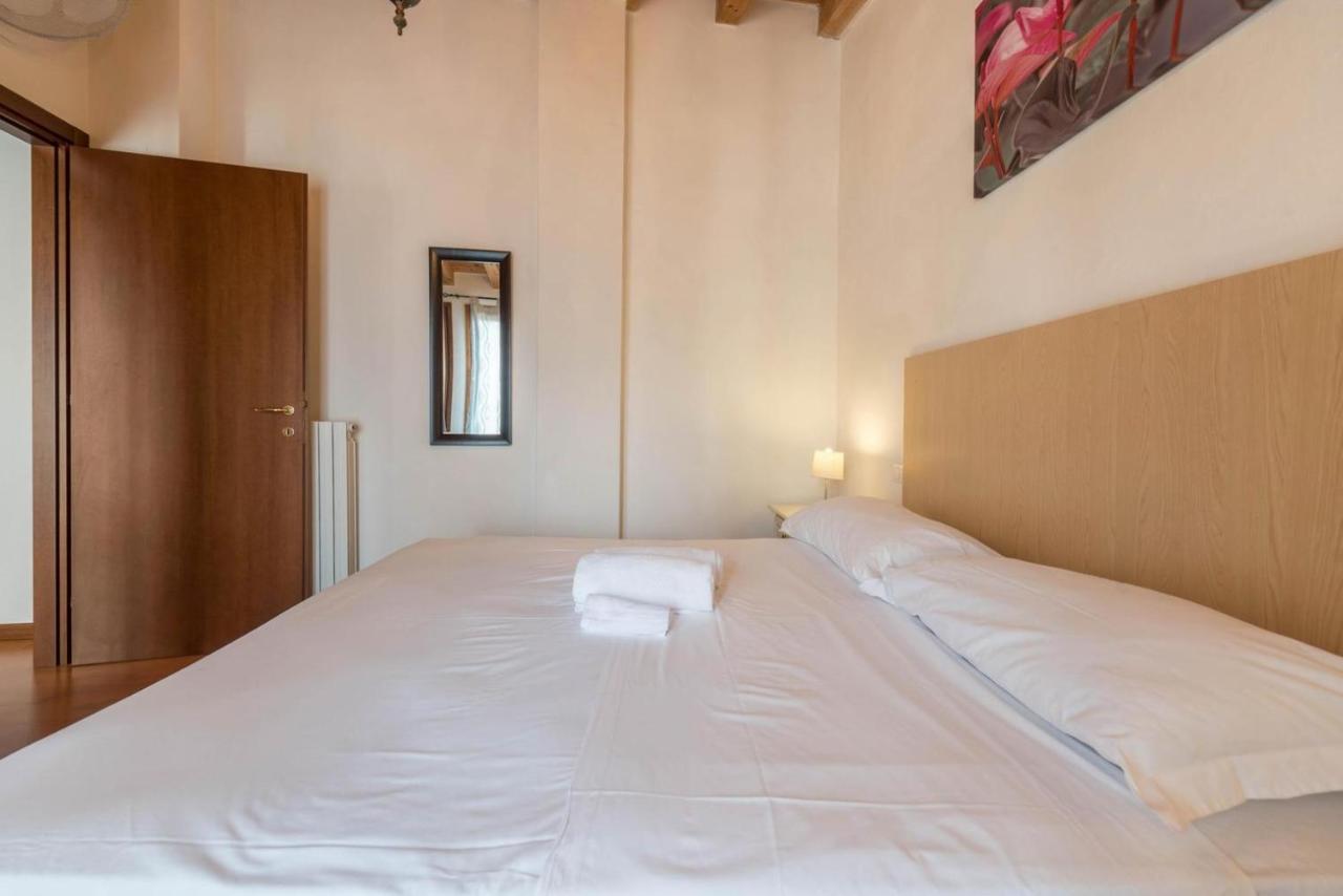 Il Borgo Appartamenti Con Parcheggio Malcesine Eksteriør bilde